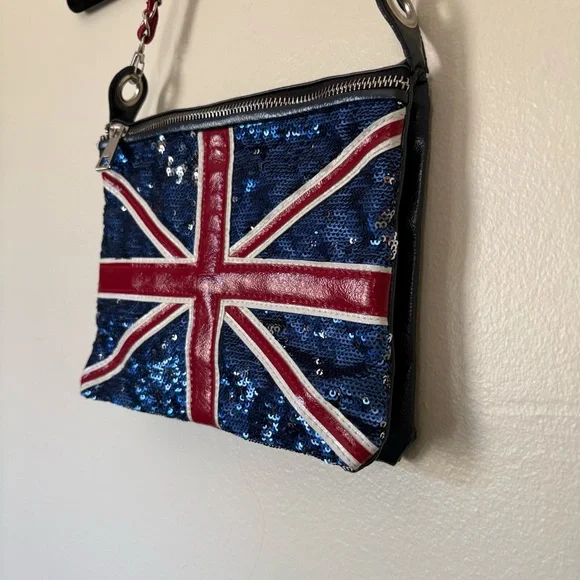 Pilot | Union Jack Sequin Clutch Bag - Picture 4 of 12